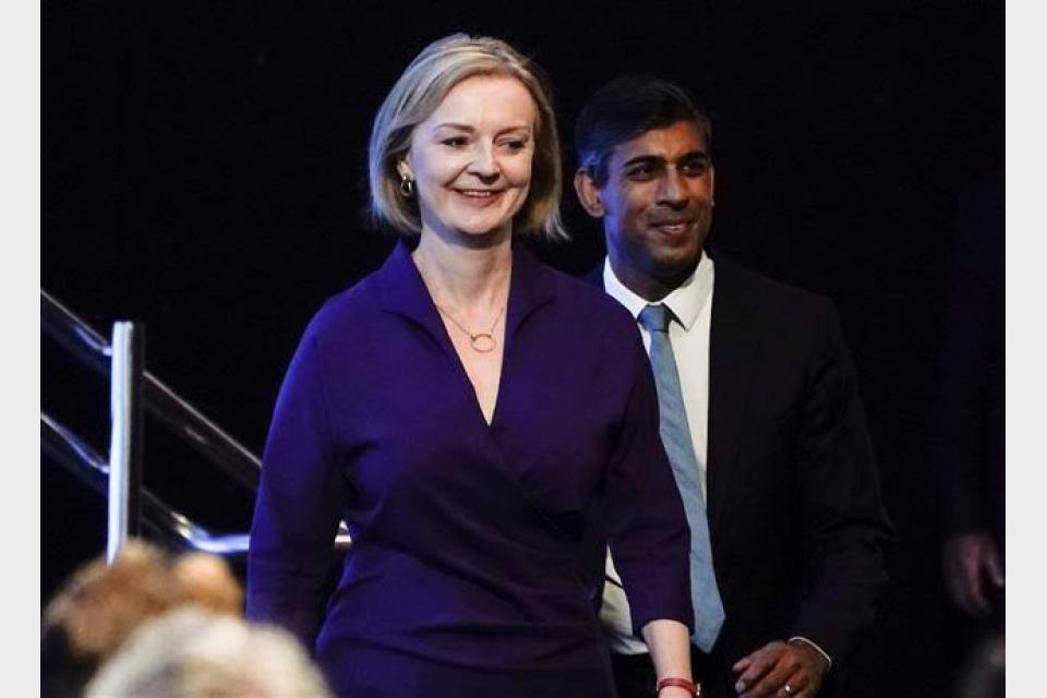 Liz Truss Defeats Rishi Sunak To Become New UK PM